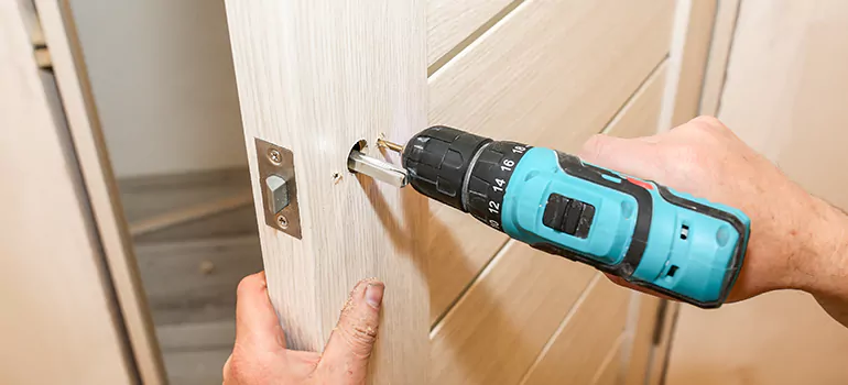 Old Door Knob Repair in Immokalee, FL
